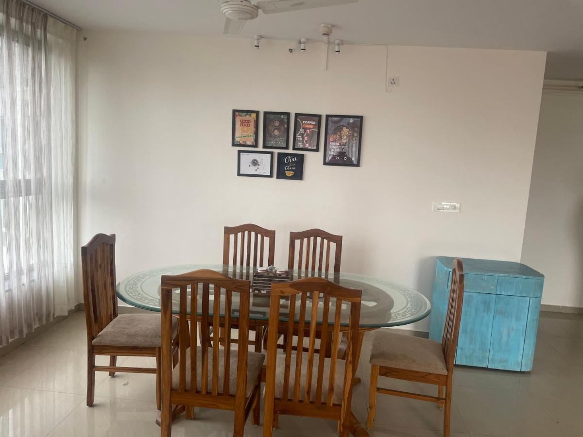 Royal Nest Premium Hotel Pune Luaran gambar