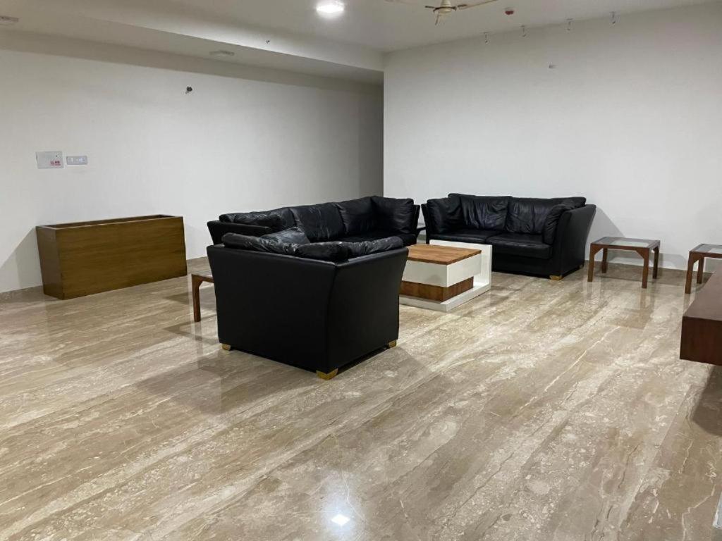 Royal Nest Premium Hotel Pune Luaran gambar