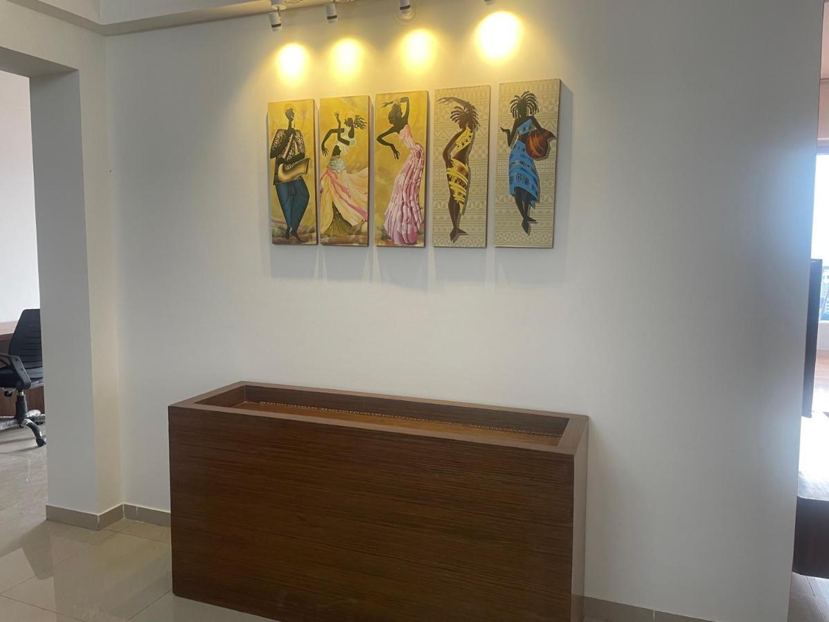 Royal Nest Premium Hotel Pune Luaran gambar