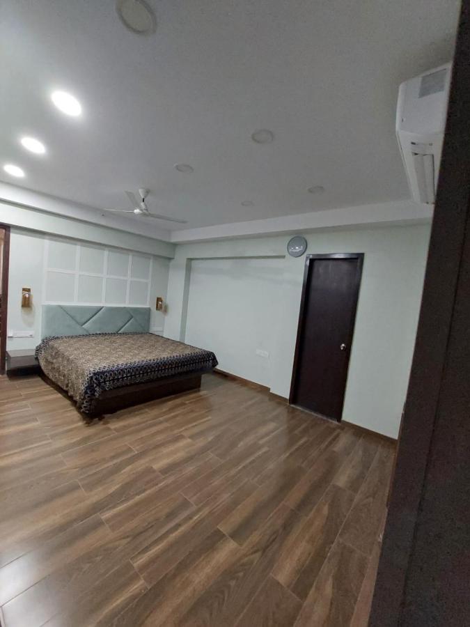 Royal Nest Premium Hotel Pune Luaran gambar